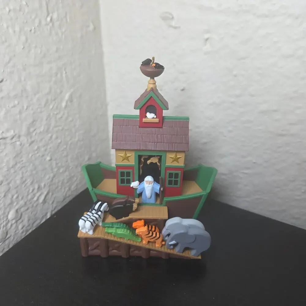 Hallmark Keepsake 2013 Noah's Ark Christmas Ornament